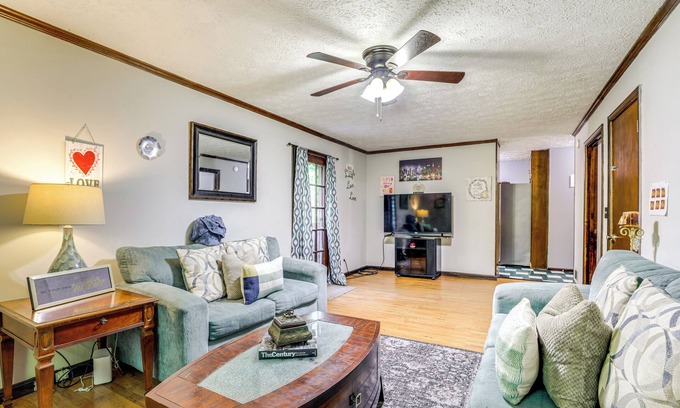 Stone Mountain Casa | Group Getaway: Spacious Home in Stone Mountain!