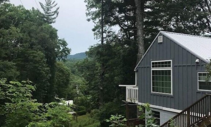Balsam Grove Casa | Experimente el Bosque Encantado (Privado y cerca de Brevard)