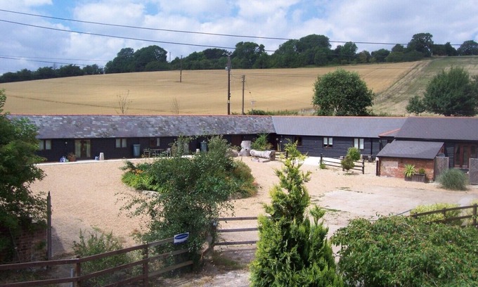 Elmsted Cabaña | Group of five cottages in AONB sleeping 18