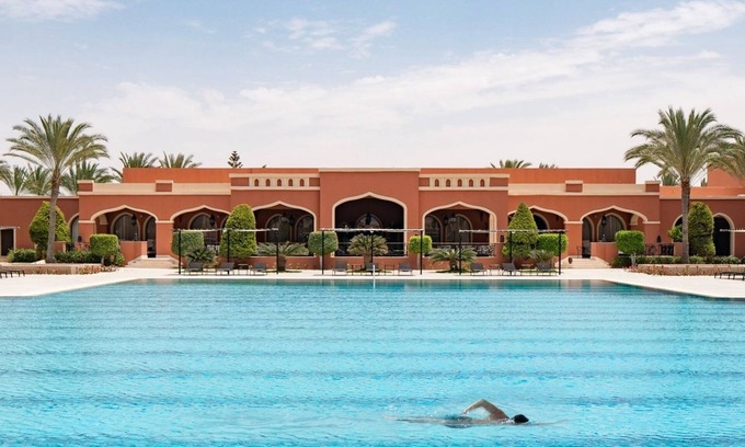 Marsa Matruh Complejo | Group Stay in Almaza Bay l 2 Spacious Rooms, Beachfront, Pool and Spa