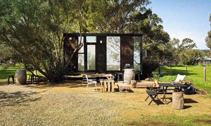 Willunga South Casa | Grove at Peasant Farm by Tiny Away