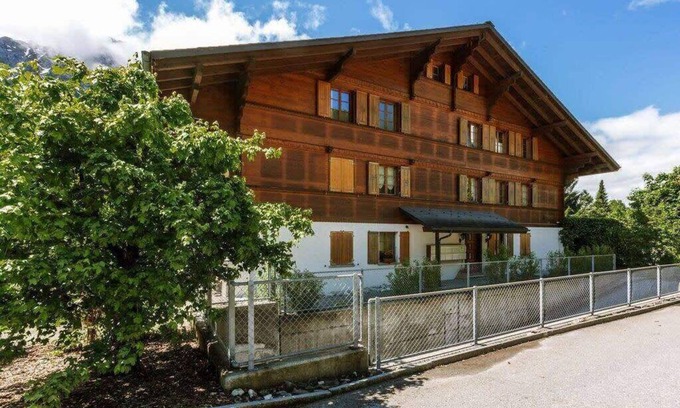 Rougemont Apartamento | Gstaad - Acogedor piso amplio justo en el pueblo