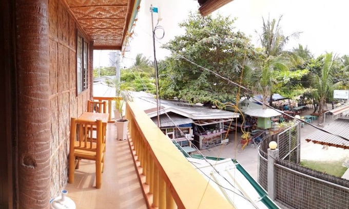 Daanbantayan Casa | Guanna's Place Room and Resto Bar