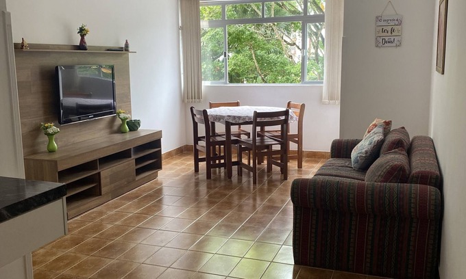 Jardim Mar e Ceu Apartamento | Guarujá Apartment 400m from Praia da Enseada!
