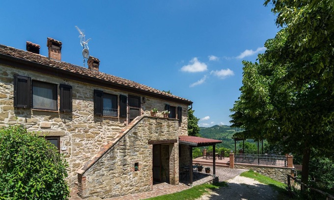 Monteluiano Casa | Estancia en Gubbio - el campo