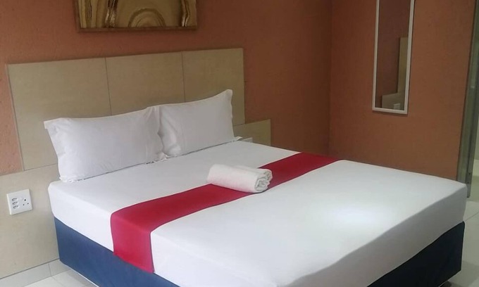 Tonga Casa | Guduza Guest House