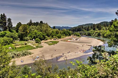 Guerneville Casa | Guerneville Home - Walk to the Russian River!
