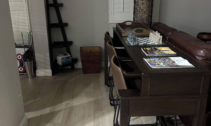 Apache Wells Condominio | Guest bedroom in cozy condo. Centrally located, private many amenities available