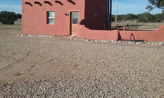 Mountainair Cabaña | Casa de huéspedes en la "tierra del encanto"