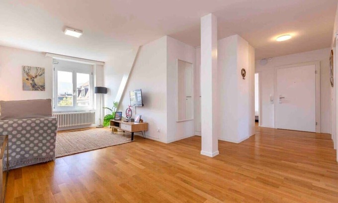 Werd Apartamento | Guest Fav Downtown 2-BR Loft Apartment 5B