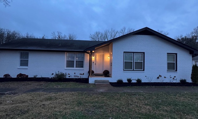Murfreesboro Casa | GUEST FAVORITE!!! Cozy Murfreesboro Stay Near MTSU Murfreesboro Near Nashville