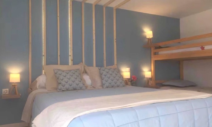 Saint-Michel-Mont-Mercure Cama Y Desayuno | Casa de huéspedes 'Chambre Cerise a 6 min del Puy du Fou' con jardín común y Wi-Fi