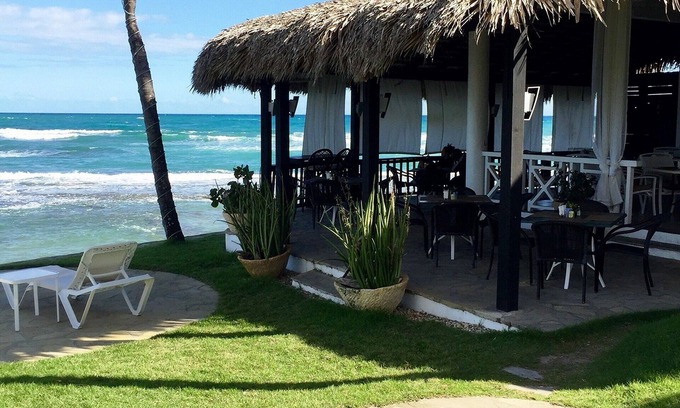 Cabarete Apartamento | Guest-friendly room in beachfront resort, pool/cable TV/Wi-fi/fridge, near all