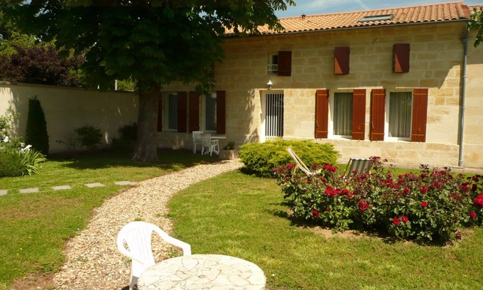 Gardegan-et-Tourtirac Casa | Casa de huéspedes a 9 km de Saint Emilion