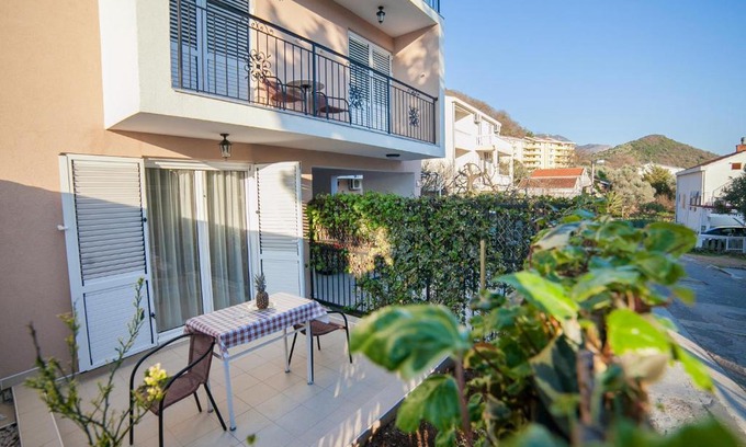 Petrovac Casa | Guest House 4M