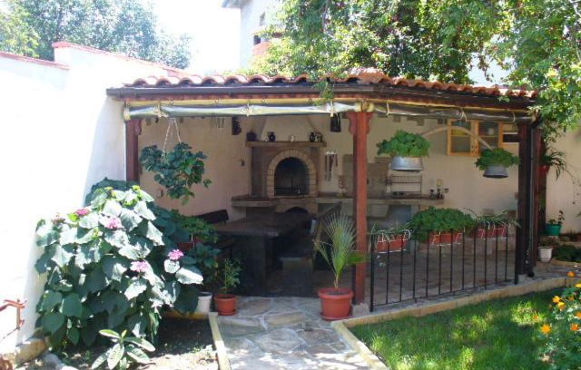 Chernomorets Casa | Guest House Alex