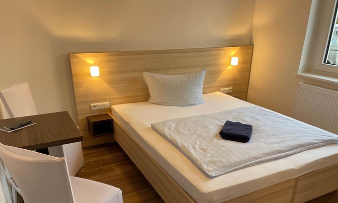 Pasewalk Apartamento | Guesthouse double room (1) - Lokschuppen Pasewalk- Guesthouse Lokschuppen