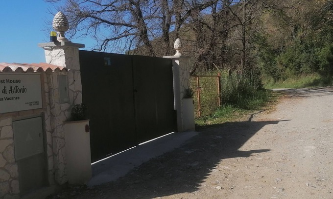 Marina di Pisciotta Casa | Guest House L'orto di Antonio, surrounded by greenery a few steps from the sea