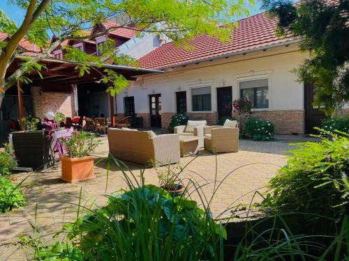 Gyula Casa | Guest House Romantika Panzio