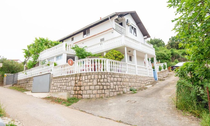 Utjeha Casa | Guest House Sandra