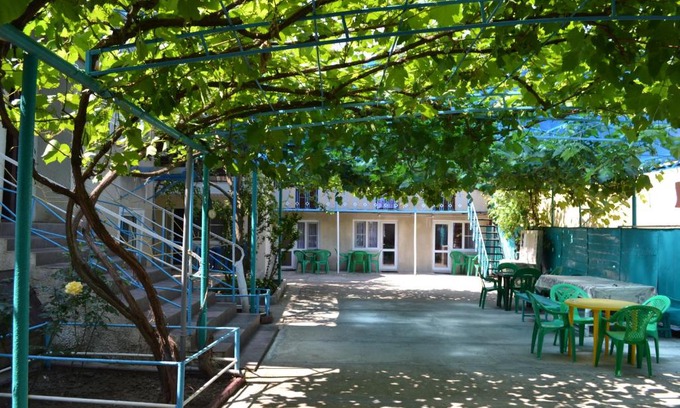 Vityazevo Casa | Guest house "Vinogradnaya Loza"