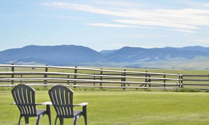 Hall Casa | Guest Ranch - Amazing Views & Homemade Meals