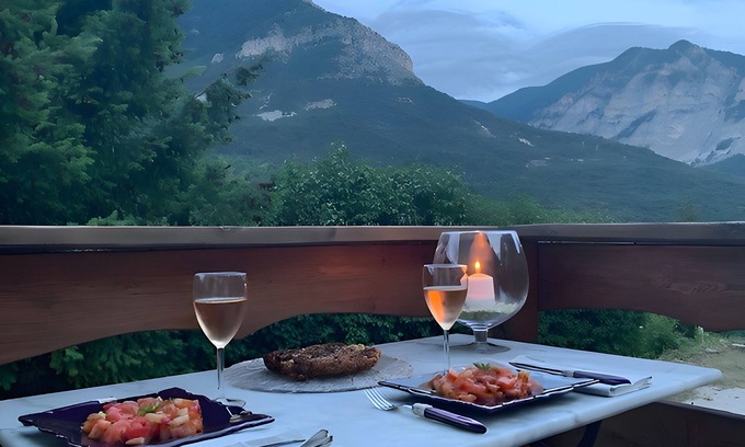 Beauvezer Cama Y Desayuno | Guest Rooms 'Chambres D'hote Mélodie' with Mountain View, Shared Terrace and Wi-Fi