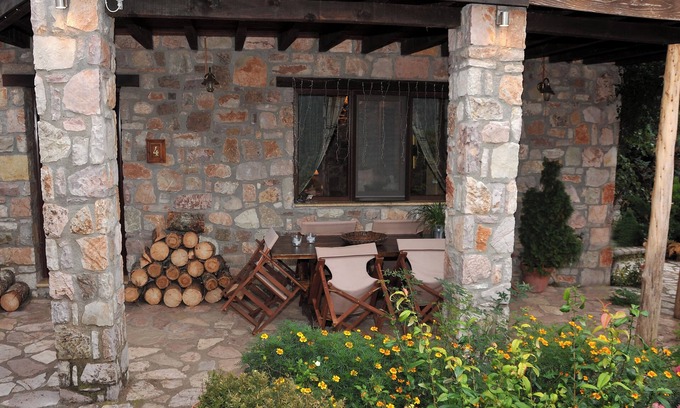 Kalambaka Apartamento | Guest Stone House in Aidona #1