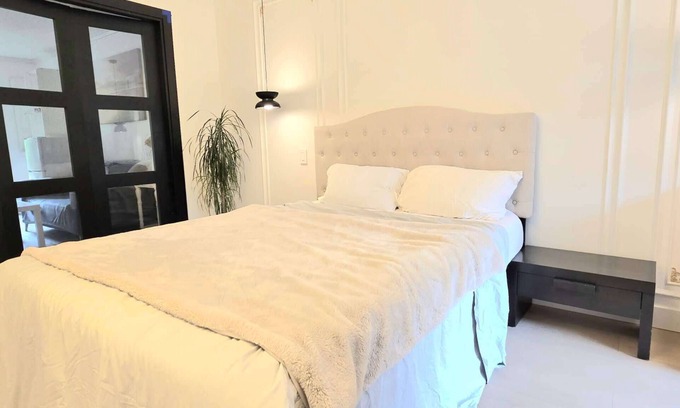 Steveston Casa | Guest Suite Studio One bedroom Large bathroom living room fenced yard Privacy
