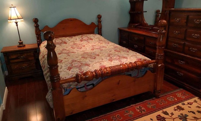 Aurora Casa | Guest Suite with PRIVATE entry, kitchen, bathroom & 2 bedrooms