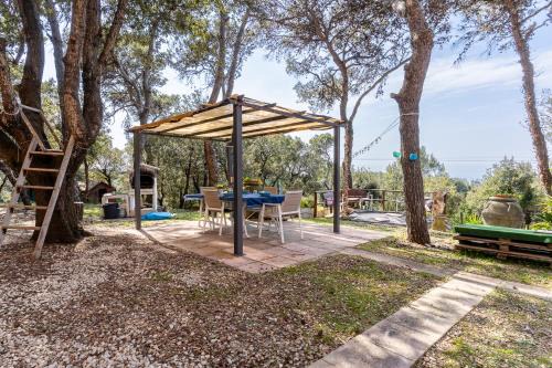 Rosignano Marittimo Apartamento | GuestHost - Lovely Apartment with Garden and Parking