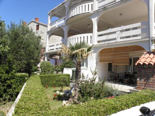 Novalja Casa | Guesthouse Anton