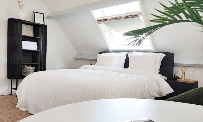 Nessersluis Apartamento | Vrbo Property