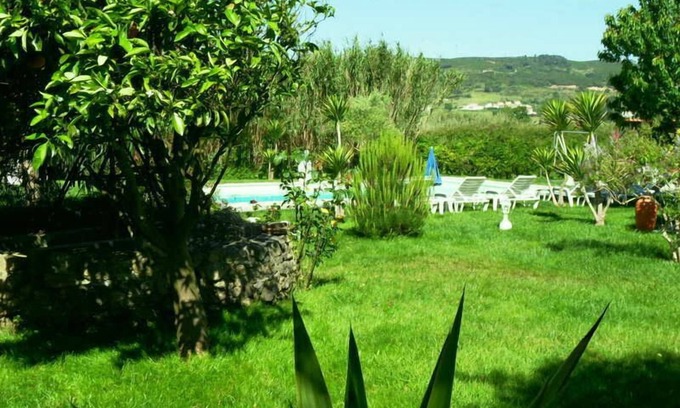 Alcobaca Cama Y Desayuno | Pensión / bed & breakfast / Quartos de hospedes- NAZARÉ- ALCOBAÇA.