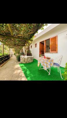 Casamicciola Terme Casa | Guesthouse Coralba