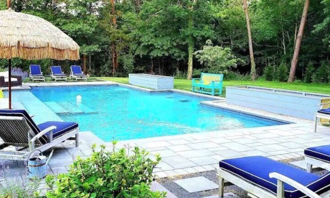 North Bellport Casa | Guesthouse duplex apartment with gorgeous pool & gardens!