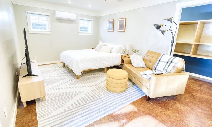 Land Park Cabaña | Guesthouse in Friendly, Walkable Neighborhood