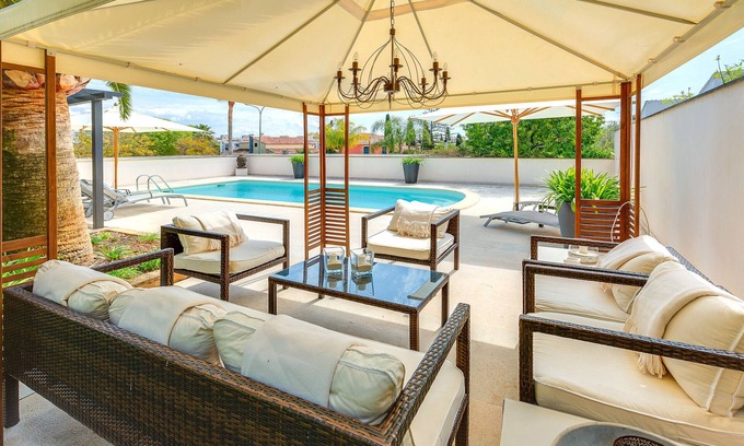 Son Roca Apartamento | GUESTHOUSE PALMA - ADULTS ONLY