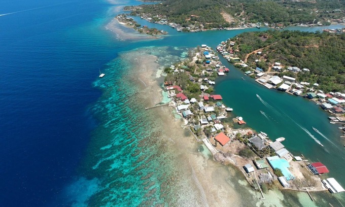 Roatan Casa | Guesthouse Room On Oak Ridge Key sleeps 10