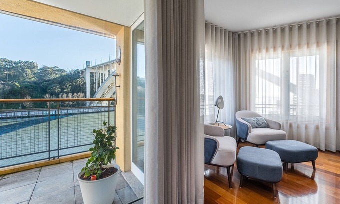 Sao Pedro da Afurada Apartamento | GuestReady - A prime stay with river views