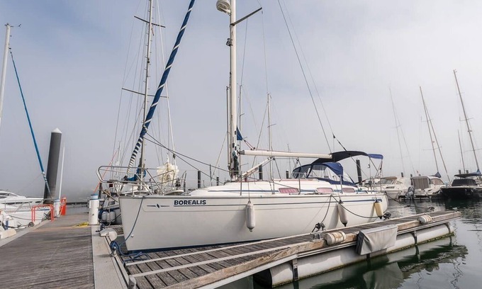 Porto Alquiler De Eote | GuestReady - Borealis boat experience in Afurada
