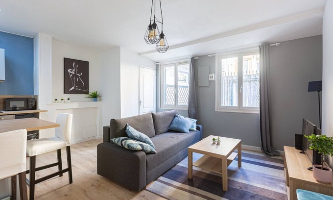 Saint Seurin - Fondaudege Apartamento | GuestReady - Bonito y luminoso piso en Burdeos