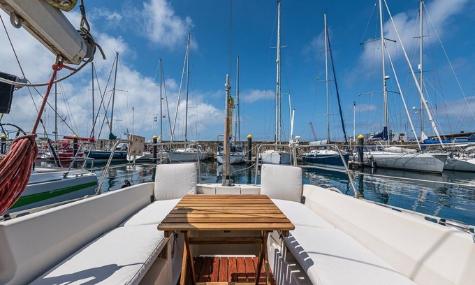 Leixões Alquiler De Eote | GuestReady - BlackBird - Experiencia en velero