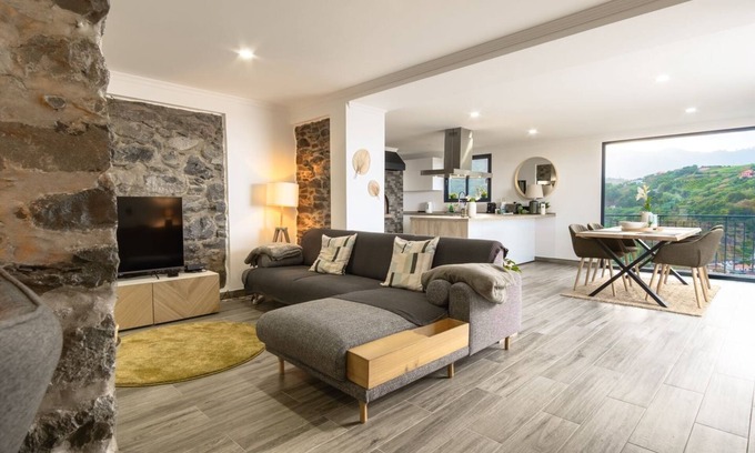 Porto da Cruz Apartamento | GuestReady - Escapada llena de gracia en Madeira