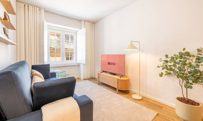 Chiado Apartamento | GuestReady - Relaxing moment in Lisbon