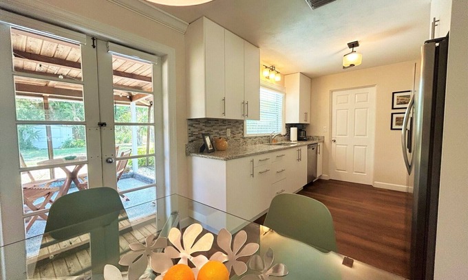 Alta Vista Casa | Guests Love This Home & Location 1 Mile to Downtown, Trolley to Beach, Pets OK!