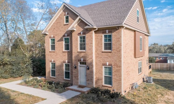 Spring Hill Casa | Guests Rave: Clean Duplex on Quiet Cul-de-Sac