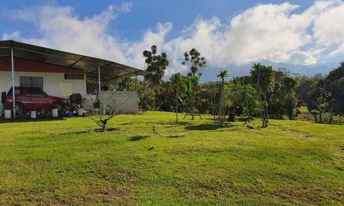 Cajón Casa | GuidoTravelVip excelente vista al Cerro Chirripo