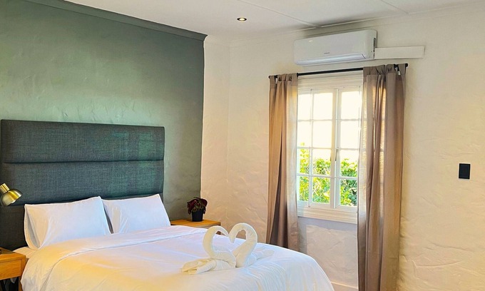 Knysna Cama Y Desayuno | Guinea Fowl Lodge