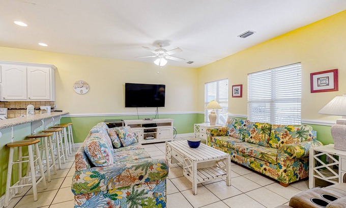 Southpointe Casa | Gulf Escape w/ Shared Pool, Beach Access, Free WiFi, & Great Location Near Town